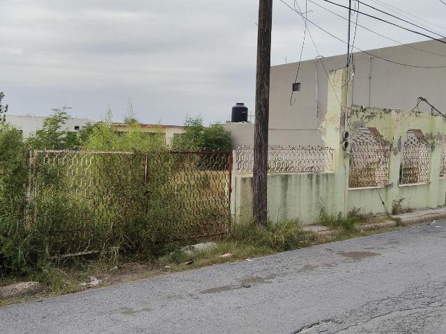 Terreno urbano con servicios Luz y Agua