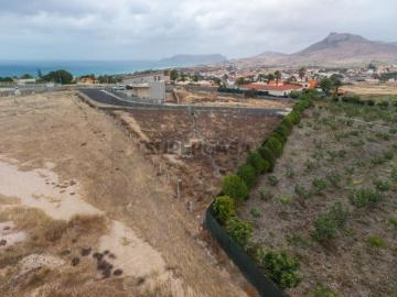 Terreno Urbano de 458 m² à Venda Urbanização das Lombas, Porto Santo