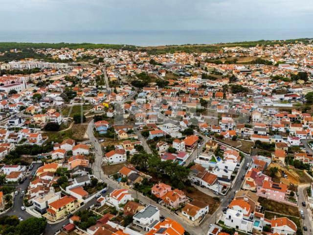 Terreno Urbano de 600 m² na Charneca da Caparica