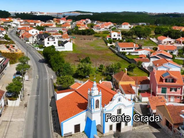 Terreno urbano de 8.600m² para Loteamento em Fonte Grada, Torres Vedras