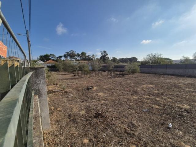 TERRENO URBANO DE 1.373 M² | PENALVA, BARREIRO | OPORTUNIDADE DE INVESTIMENTO