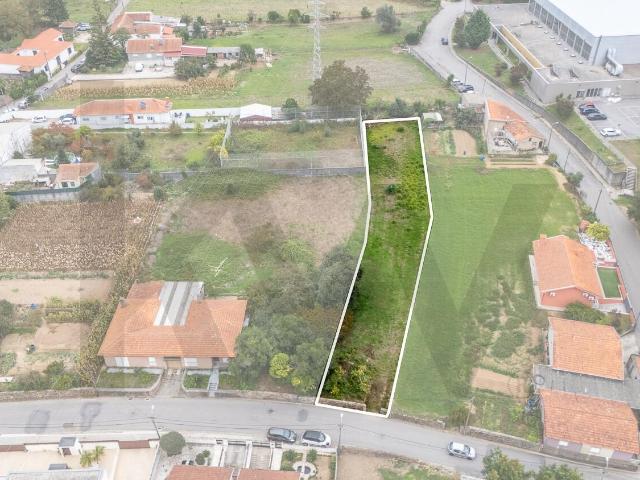 Terreno Urbanizável de 1.333 m² em Cassufas, Espinho – Pronto a Construir Moradia Térrea Premium