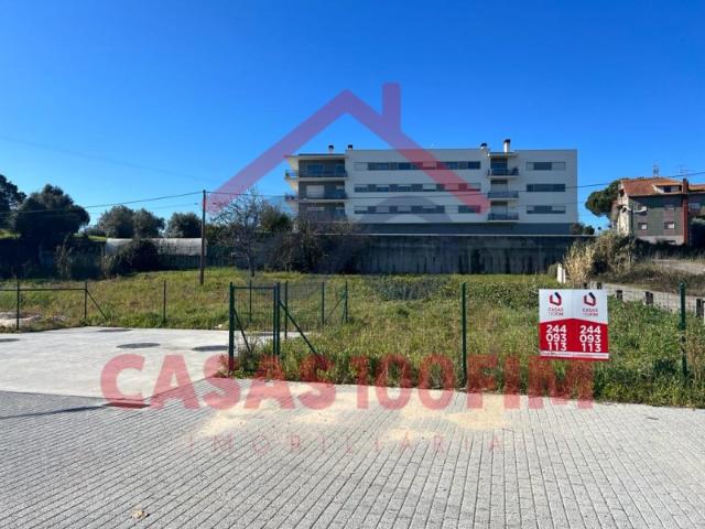Terreno urbano de 2500m2 indiviso, para construção com infra estruturas