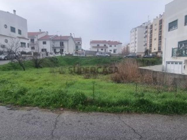 Terreno urbano de 393 m2 com projeto aprovado pela Camara Municipal