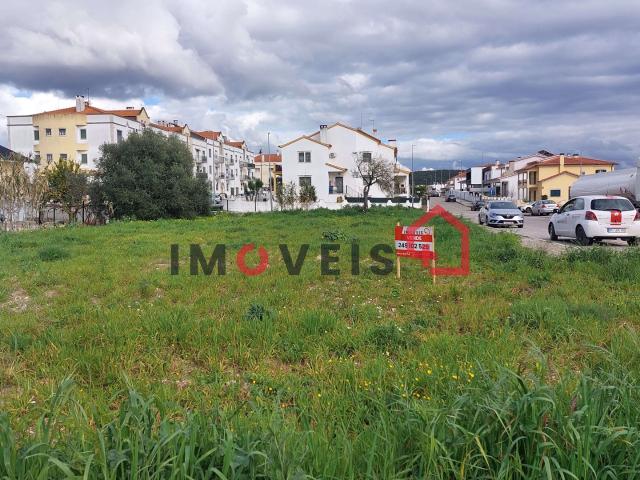 Terreno urbano de bons acessos!