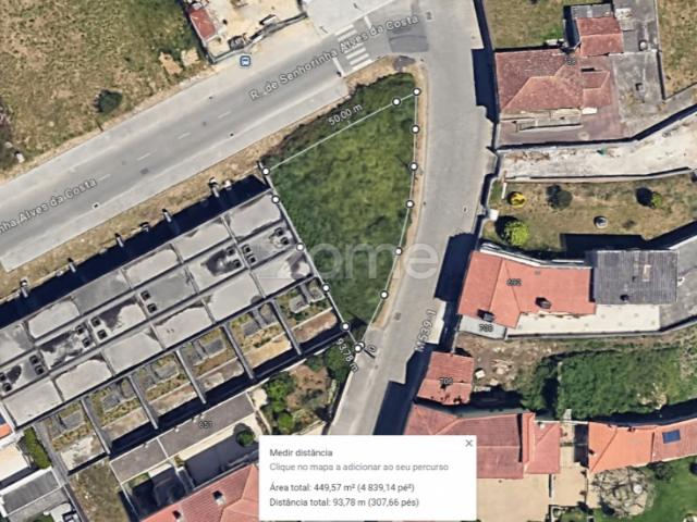 Terreno Urbano de Gaveto com 449 m2 para construção de moradia