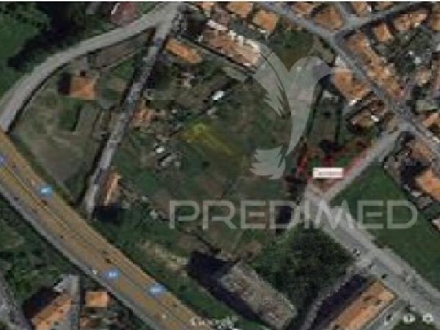 Terreno Urbano em Vila Nova de Gaia