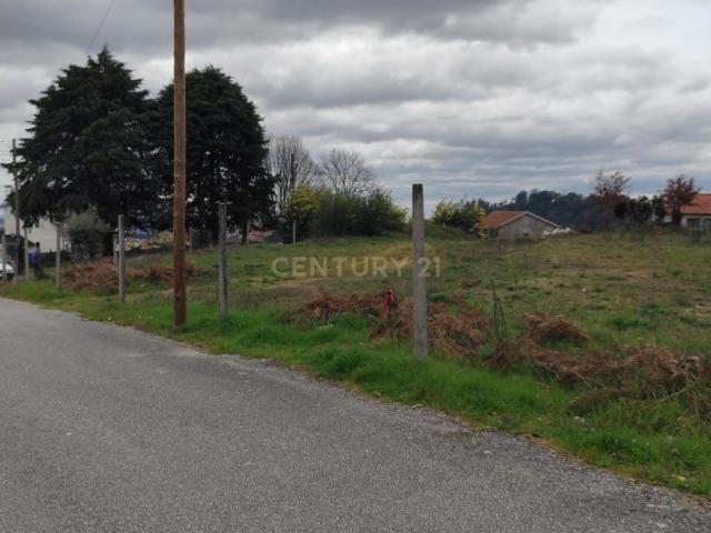 Terreno urbano em Viseu com projeto aprovado