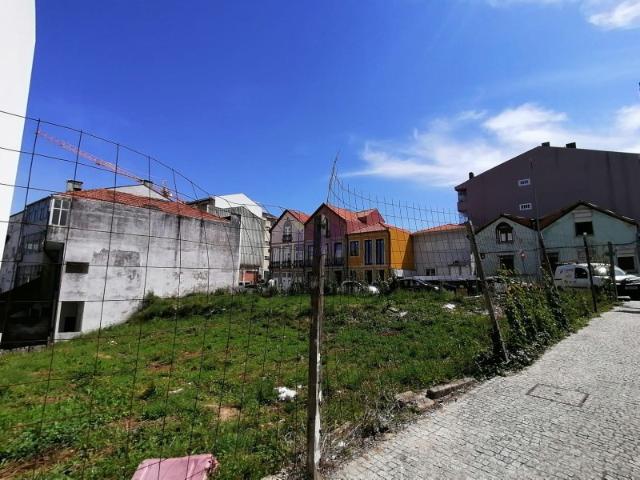 TERRENO URBANO EM ZONA TURÍSTICA DE VILA NOVA DE GAIA