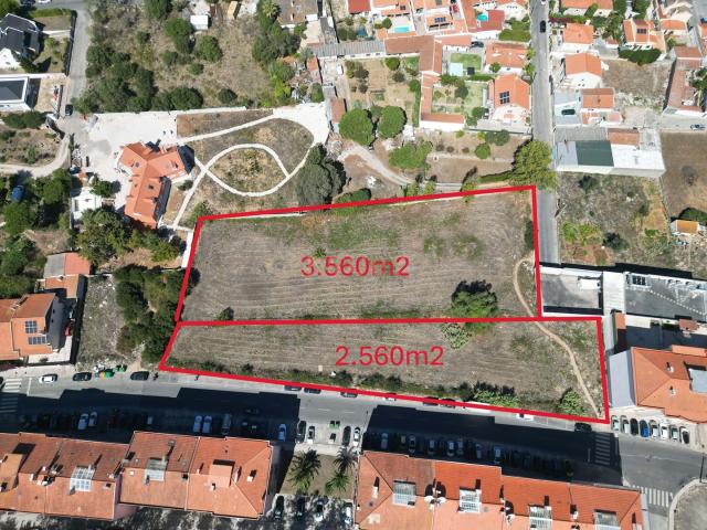 TERRENO URBANO EM MEM MARTINS SINTRA, COM VISTA PARA PALÁCIO DA PENA EM ZONA ARU
