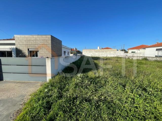 Terreno urbano em Charneca de Alcorochel, Torres Novas