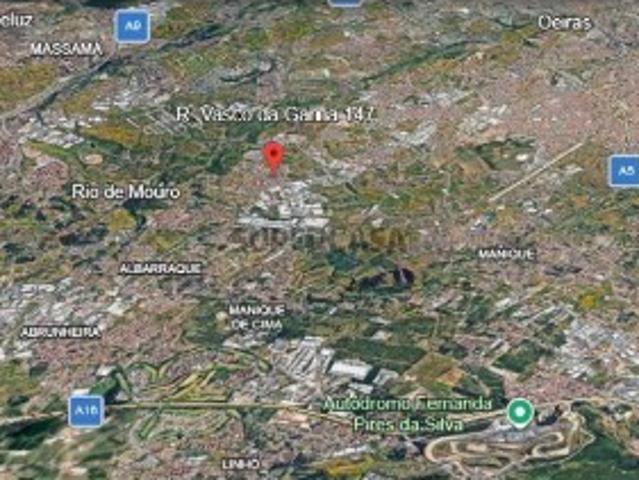Terreno urbano em consolidação oportunidade de valorização em Cabra Figa Rio de Mouro