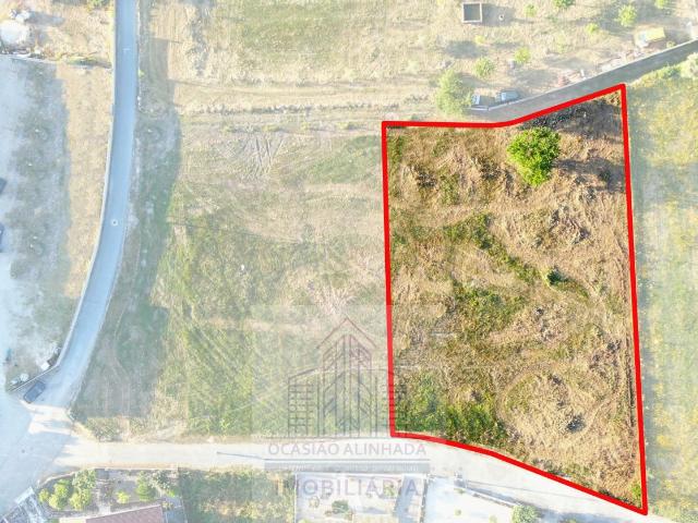 TERRENO URBANO EM ERVEDAL DA BEIRA