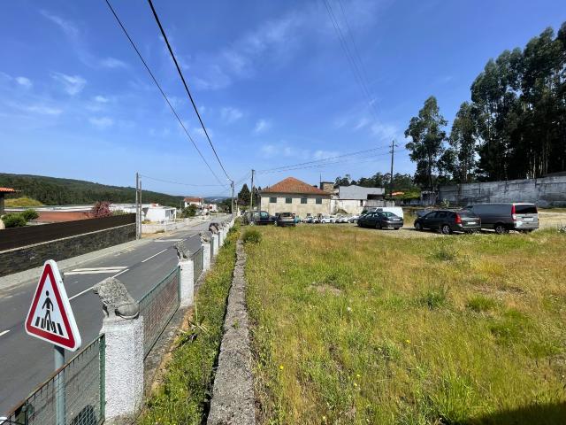 Terreno Urbano em Lagares, Penafiel