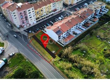 Terreno urbano em Monte Abraão com 295m2