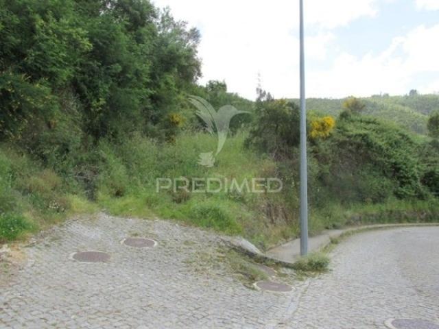 Terreno Urbano em Negrelos São Tomé, Santo Tirso, Porto – Lote de 8.900 m² em Zona Habitacional