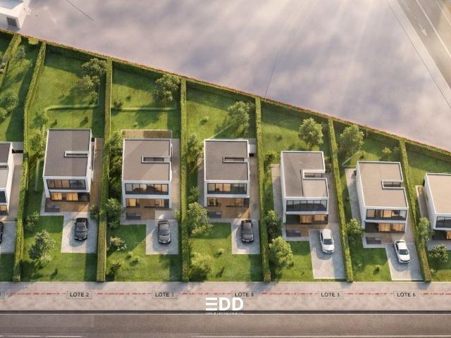 Terreno urbano em Sesimbra | 2.250 m2 com viabilidade para 7 moradias