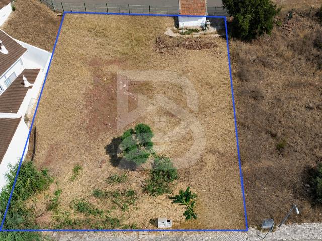 Terreno urbano em Silves