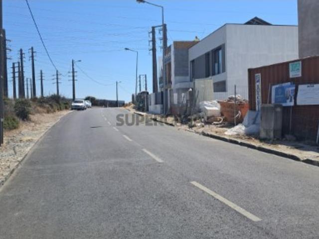 Terreno Urbano localizado na Freguesia de São Domingos de Rana Cascais