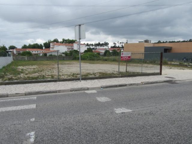 Terreno urbano na Embra, Marinha Grande