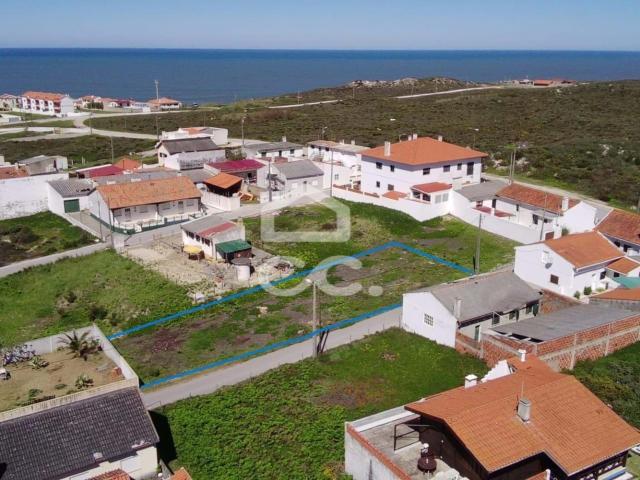Terreno Urbano na Praia de Vale Furado