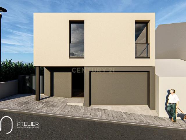 Moradia em projeto – T3, 2 pisos, garagem e 2 estacionamentos