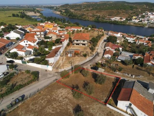 Terreno Urbano no Arripiado | 506 m² de Terreno com Potencial para Construção