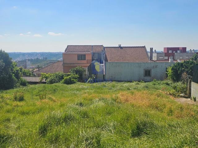 Terreno Urbano no Casal da Mira – Amadora