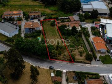 Terreno urbano Paço de Sousa Penafiel