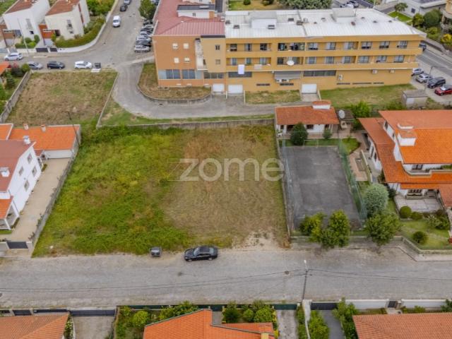 Terreno Urbano para Moradia | Merelim S. Pedro, Braga
