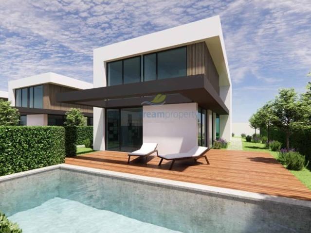 Terreno urbano para moradia T4 em loteamento moderno na Guia, Albufeira