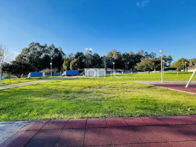 Terreno Urbano para comercio Castelo da Maia Porto