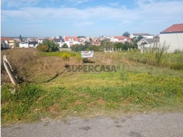 TERRENO URBANO PARA CONSTRUÇÂO DE MORADIA UNIFAMILIAR EM MARINHEIROS LEIRIA