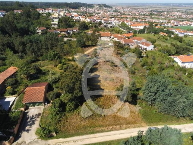 Terreno urbano para construção de uma moradia, em Fala, Coimbra