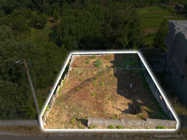 Terreno Urbano para Construção de Moradia de 4 frentes, em São Pedro da Cova