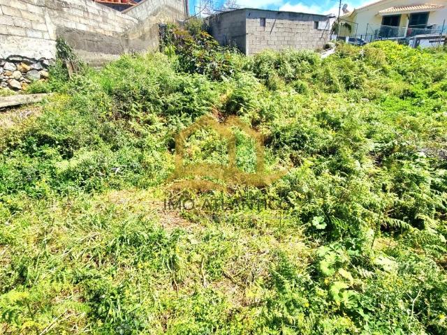 Terreno urbano para construção de moradia