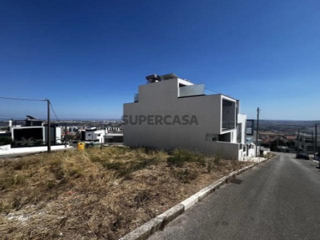 Terreno Urbano para construção em Odivelas