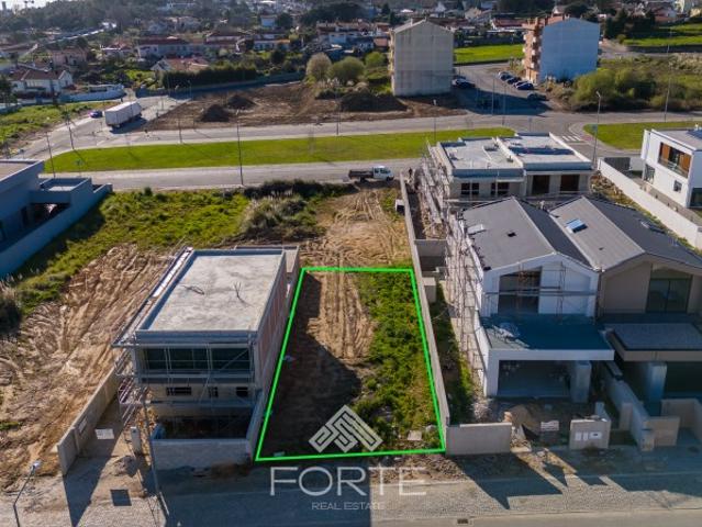 Terreno Urbano para construção em Picalhos