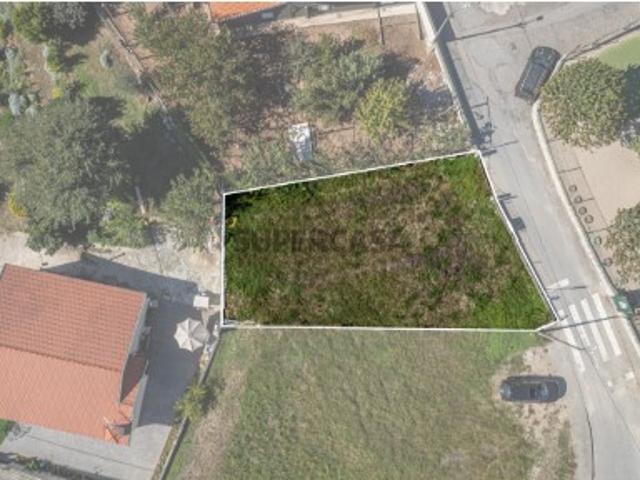 TERRENO URBANO PARA CONSTRUÇÃO EM SÃO JORGE, VIZELA | TERRENO PLANO