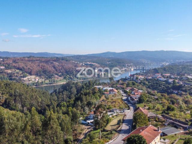 Terreno urbano para construção habitacional Vila Nova de Gaia