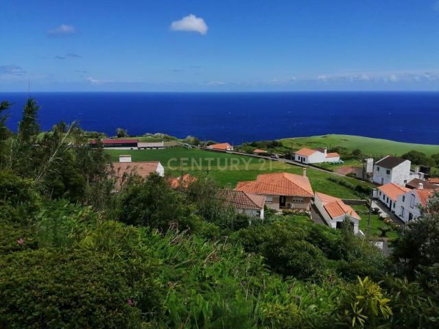 Terreno Urbano para Construção na Pedreira de Nordeste Açores