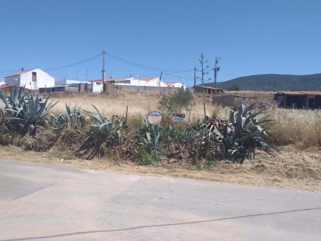 Terreno urbano para construção situado em Vila Verde de Ficalho/Serpa