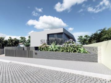 Terreno urbano para venda com 1969m2no Castelo da Maia, com projeto aprovado