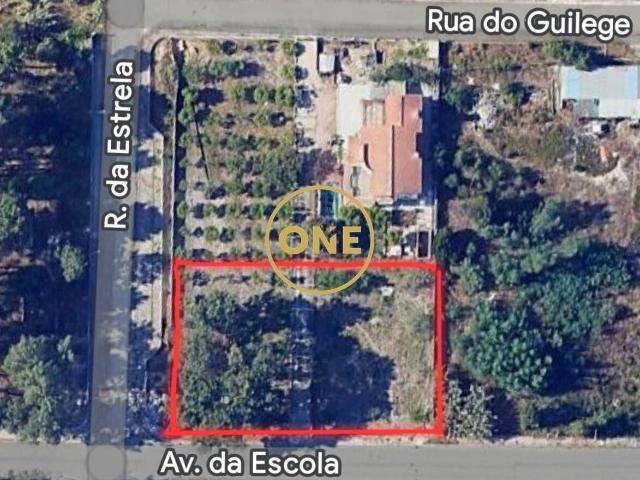 Terreno Urbano com 1.218m2 para construção de moradia Isolada com área de construção 350m2