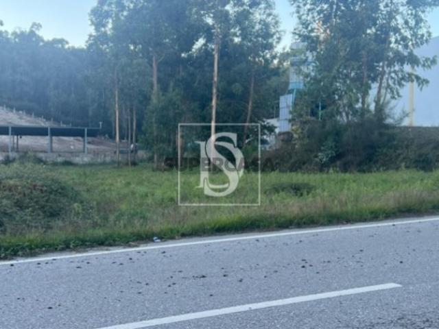 Terreno Venda em Eiriz,Paços de Ferreira