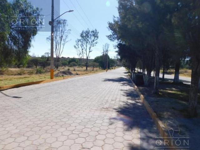 Terreno Venta Queretaro Amazcala con uso suelo Granja Residencial Campestre cerca aeropuerto