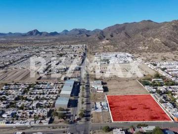 Terreno venta sobre Blvd. Luz Valencia