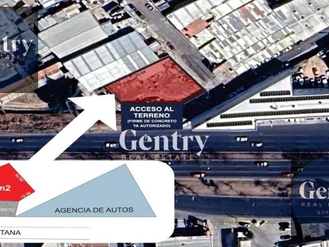 Terreno Venta y Renta Blvd. Bernardo Quintana Uso comercial