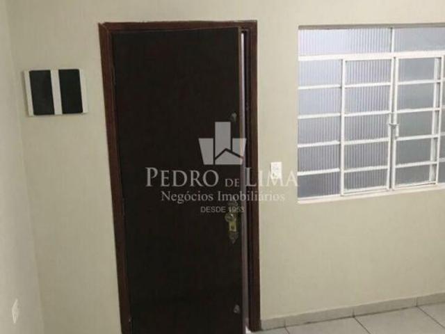 Terreno com casas para renda na Vila Formosa