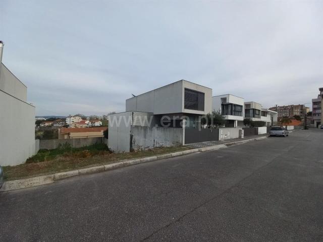 Terreno / Vila Nova de Gaia, Oliveira do Douro